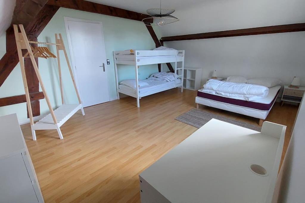 La Villa Du Lac A Mesnil Saint Pere Kültér fotó