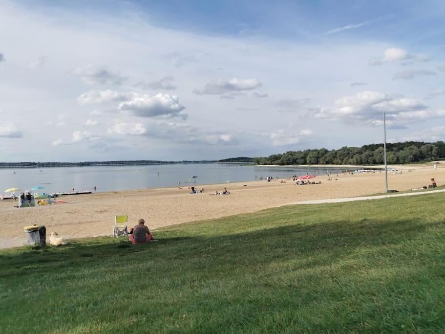 La Villa Du Lac A Mesnil Saint Pere Kültér fotó